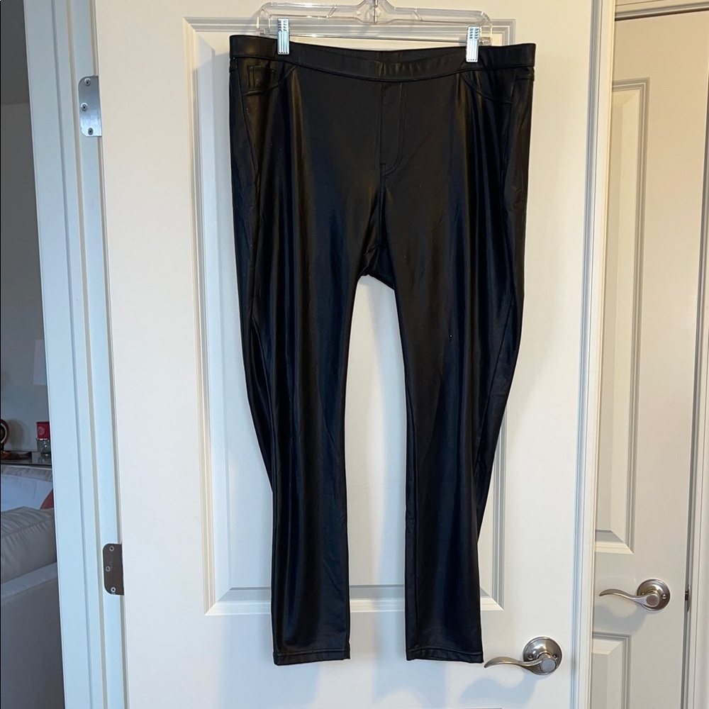 HUE Black Faux Leather Leggings